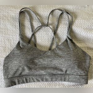 Old Navy Light Support Strappy V-Neck Sports Bra M